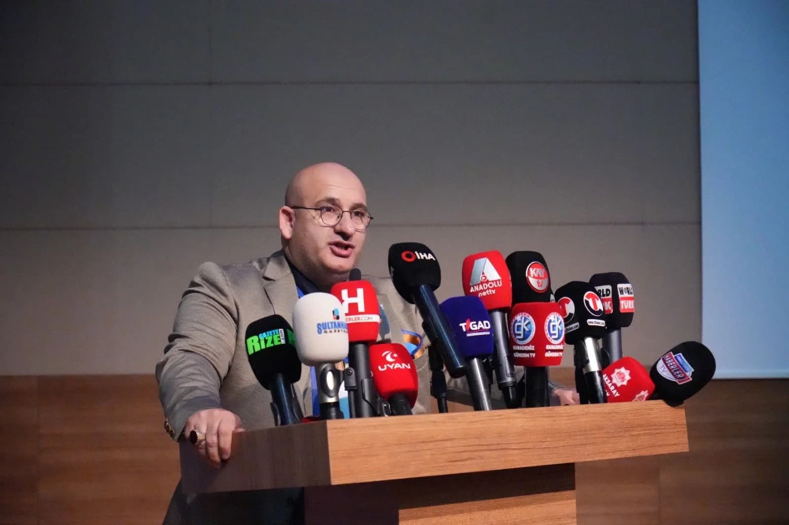 TİGAD Genel Başkanı Geçgel’den bayram mesajı; “Tasarruf adı altında basına uygulanan zulme son verin”