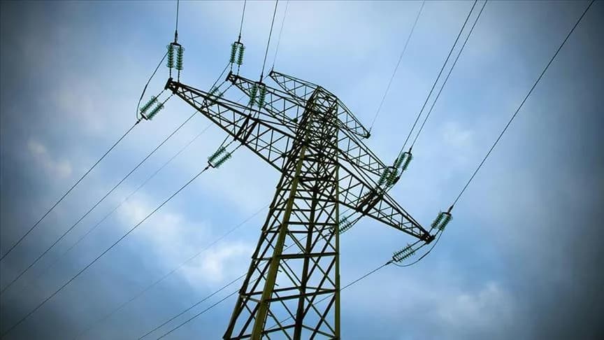 Türkiye'de Elektrik Üretimi Tüketimi Aştı: Günlük Üretim 707 Bin Megavatsaate Ulaştı