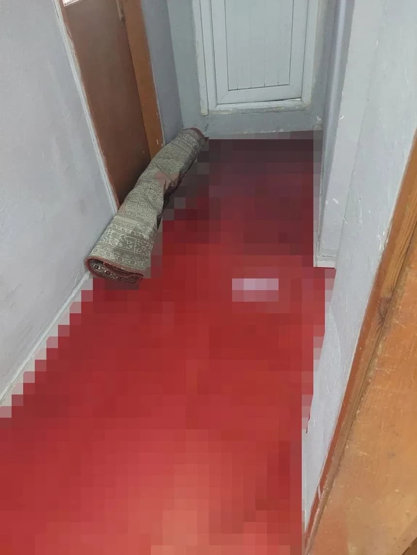 Gaziosmanpaşa'da Kanalizasyon Suyuyla Evde Kurban Kanı Baskını