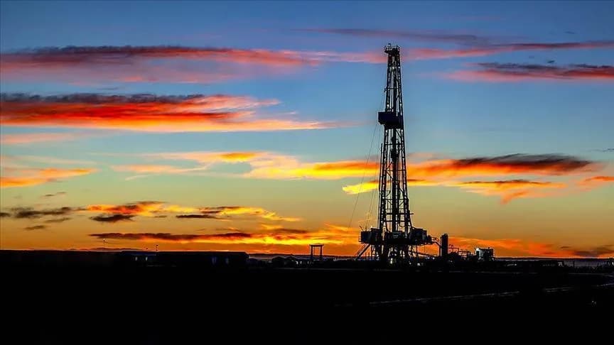Brent Petrol 66 Doların Altında: Arz Fazlası Endişesi Yükseliyor