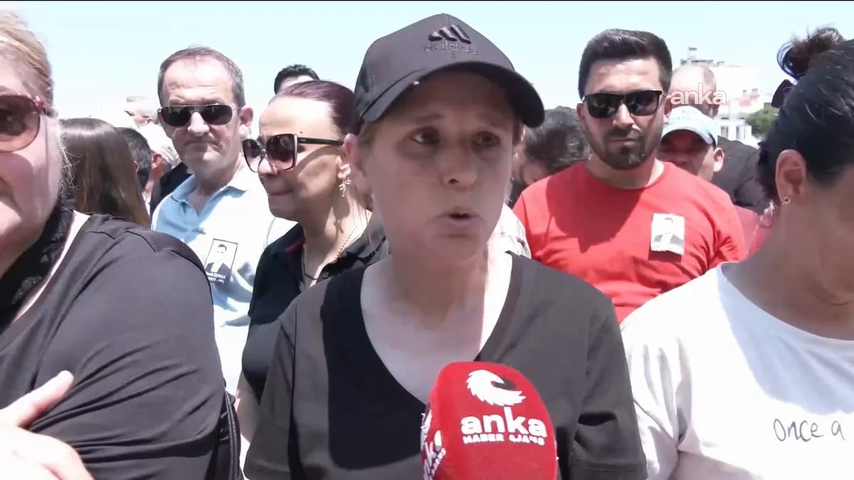 Manisa'nın Sevilen İsmi Ferdi Zeyrek Son Yolculuğuna Uğurlandı