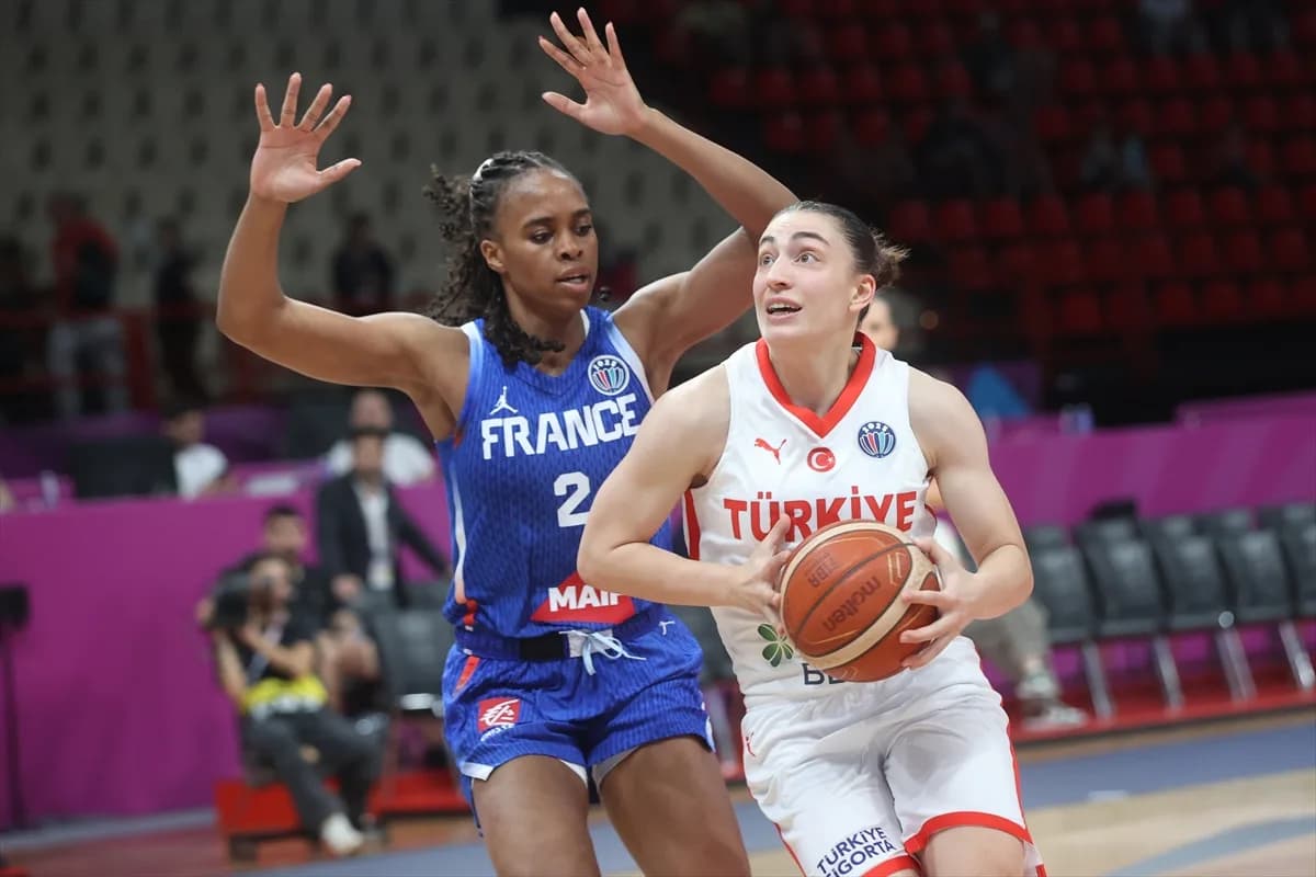 A Milli Kadın Basketbol Takımı EuroBasket'e Mağlubiyetle Başladı