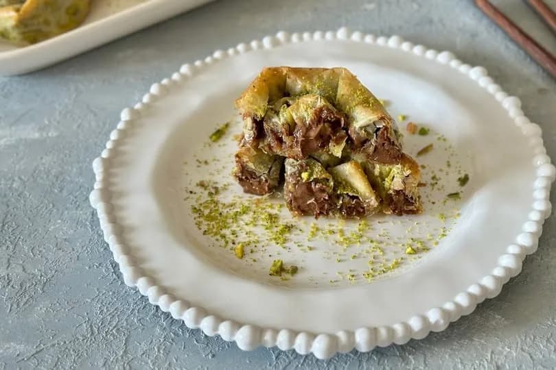 Çikolatalı Katmer Tarifi: Bol Fıstıklı Lezzeti Evde Hazırlayın!
