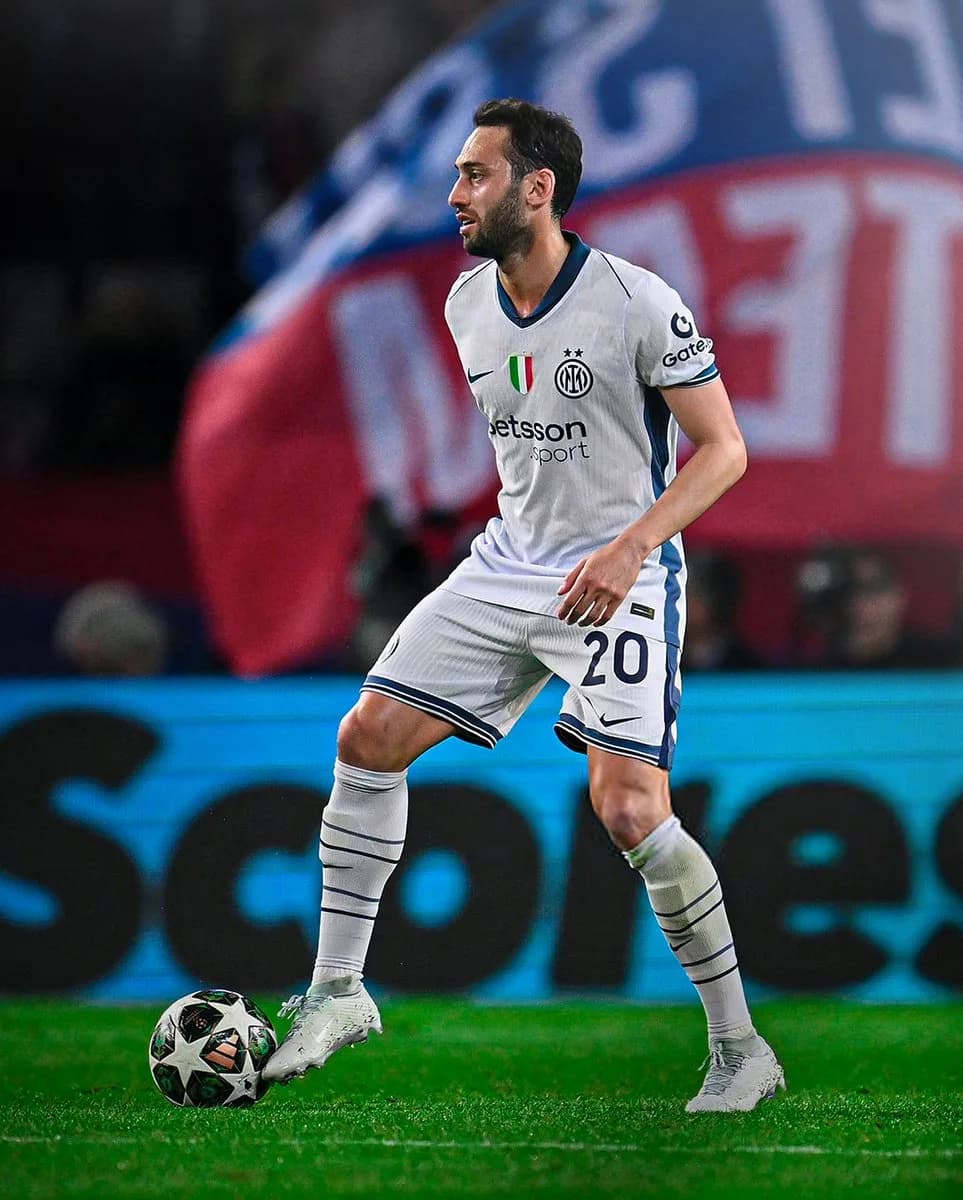 Hakan Çalhanoğlu Inter'e Dönüşünü Anlattı: "Çok Özlemiştim, Artık Hazırım"
