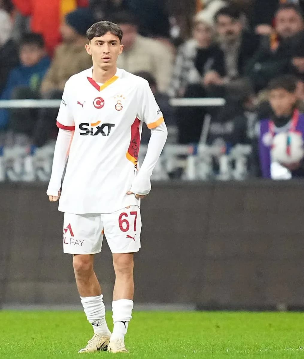 Esenler Erokspor, Berat Luş ile Anlaştı: Genç Oyuncu Kadroya Katılıyor