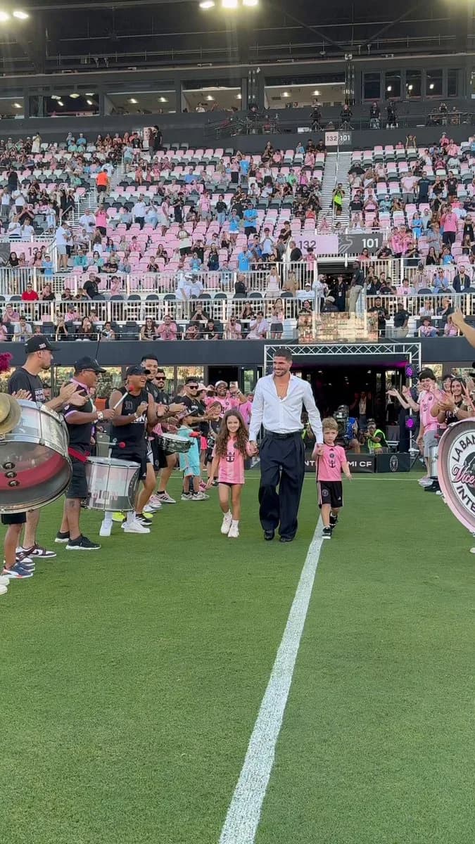 Rodrigo de Paul Inter Miami Taraftarıyla Buluştu