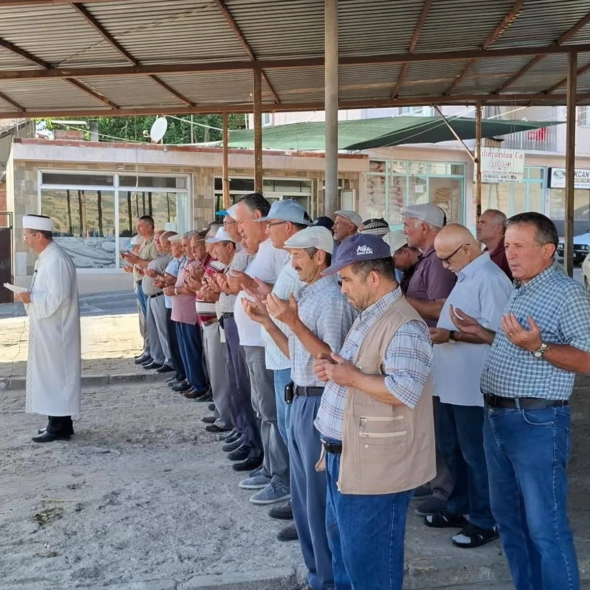 Manisa'da Yağmur Duası: Kuraklıkla Mücadelede Umut Arayışı