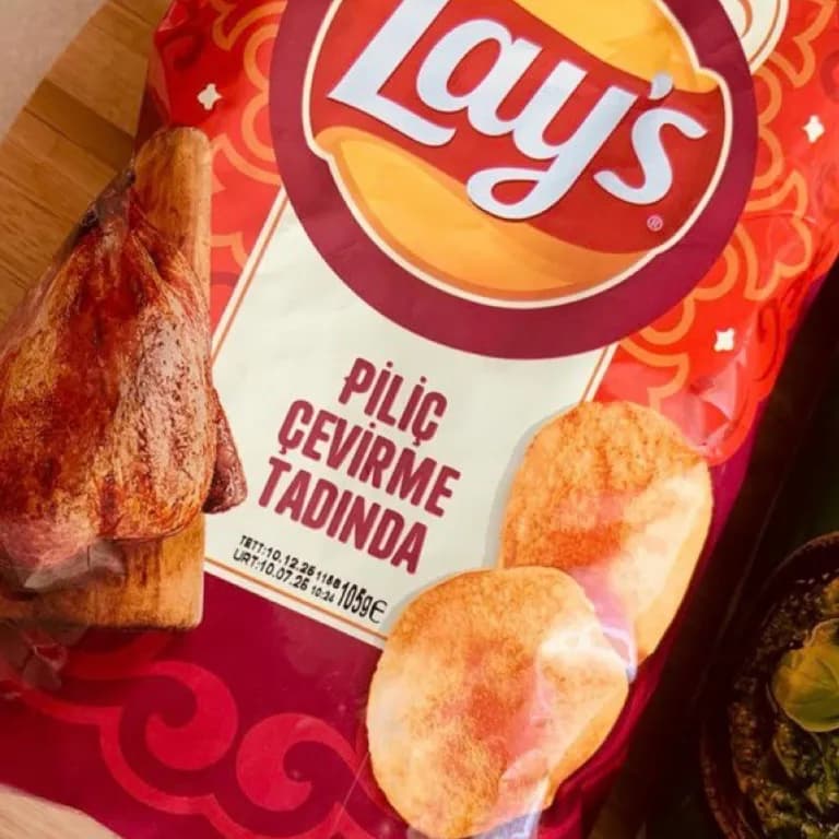 Lay's Yeni Piliç Çevirmeli Cips'te Yapay Aroma Şüphesi