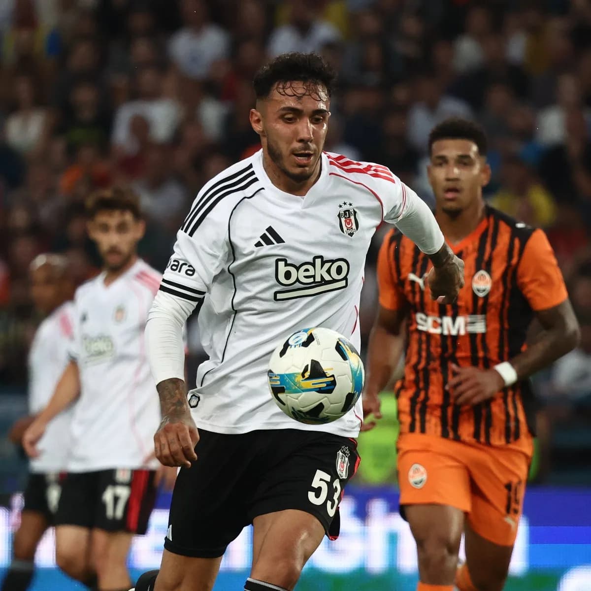 Beşiktaş'ın Avrupa Rüyası Konferans Ligi'ne Düştü