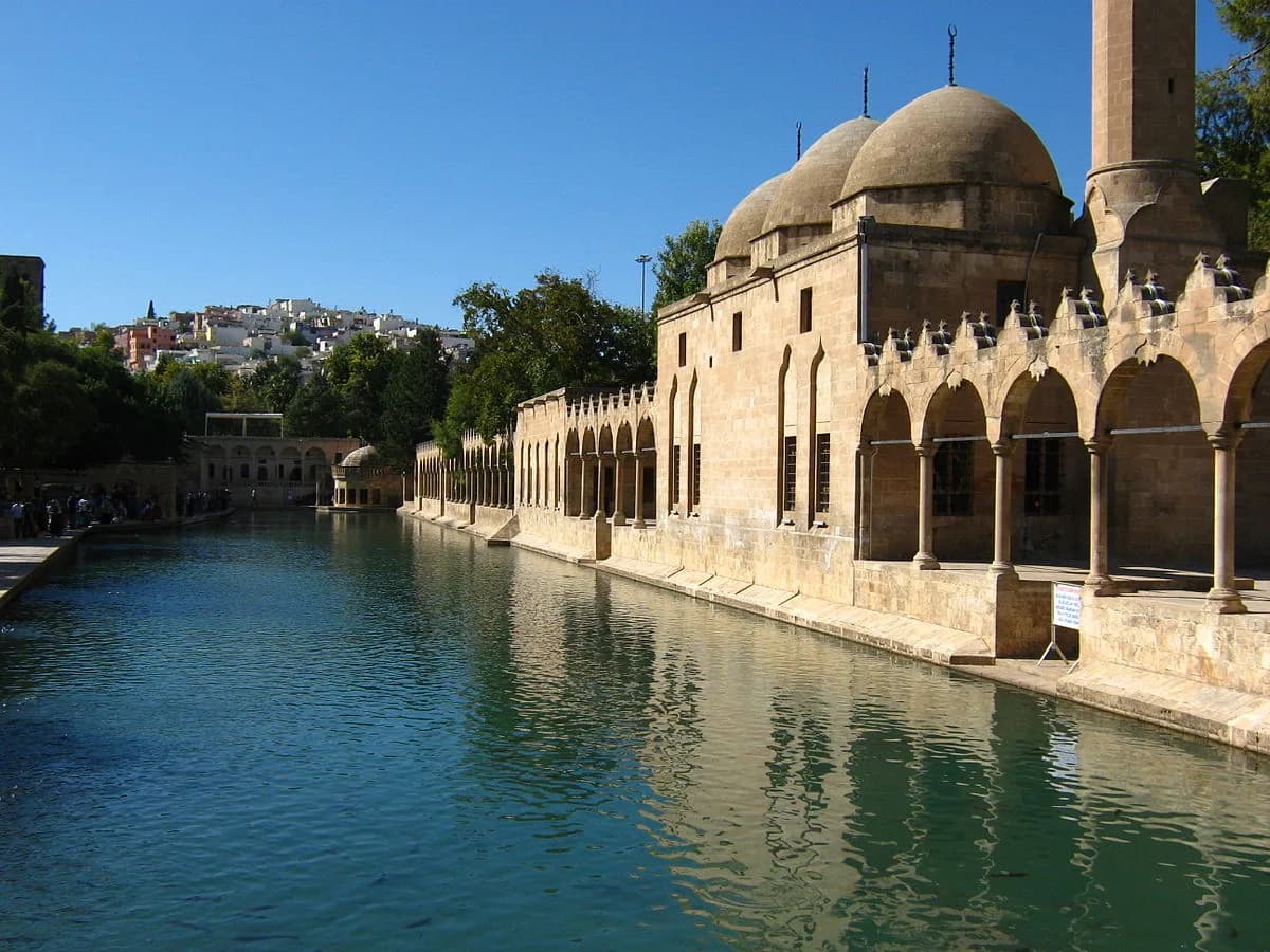 Peygamberler Şehri Şanlıurfa: Tarih, İnanç ve Kültürle Yoğrulmuş Bir Medeniyet Rotası