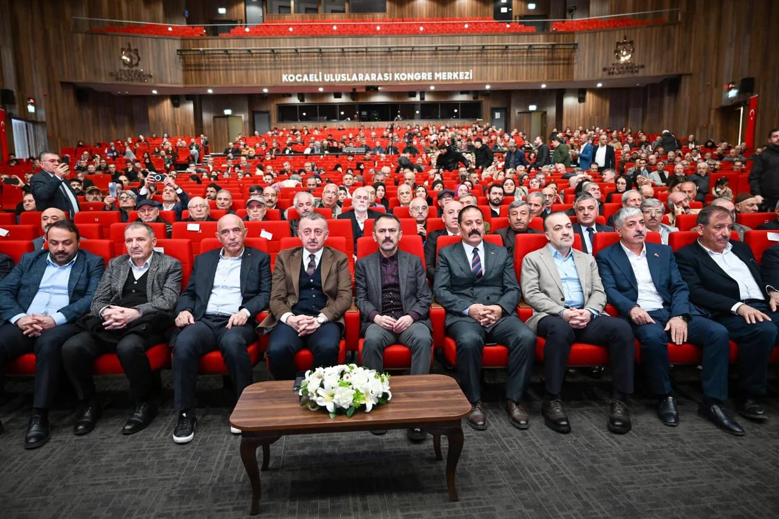 Kocaeli’de “1001 Hatim” Geleneği Yaşatıldı: Vali Aktaş ve Başkan Büyükakın Programa Katıldı