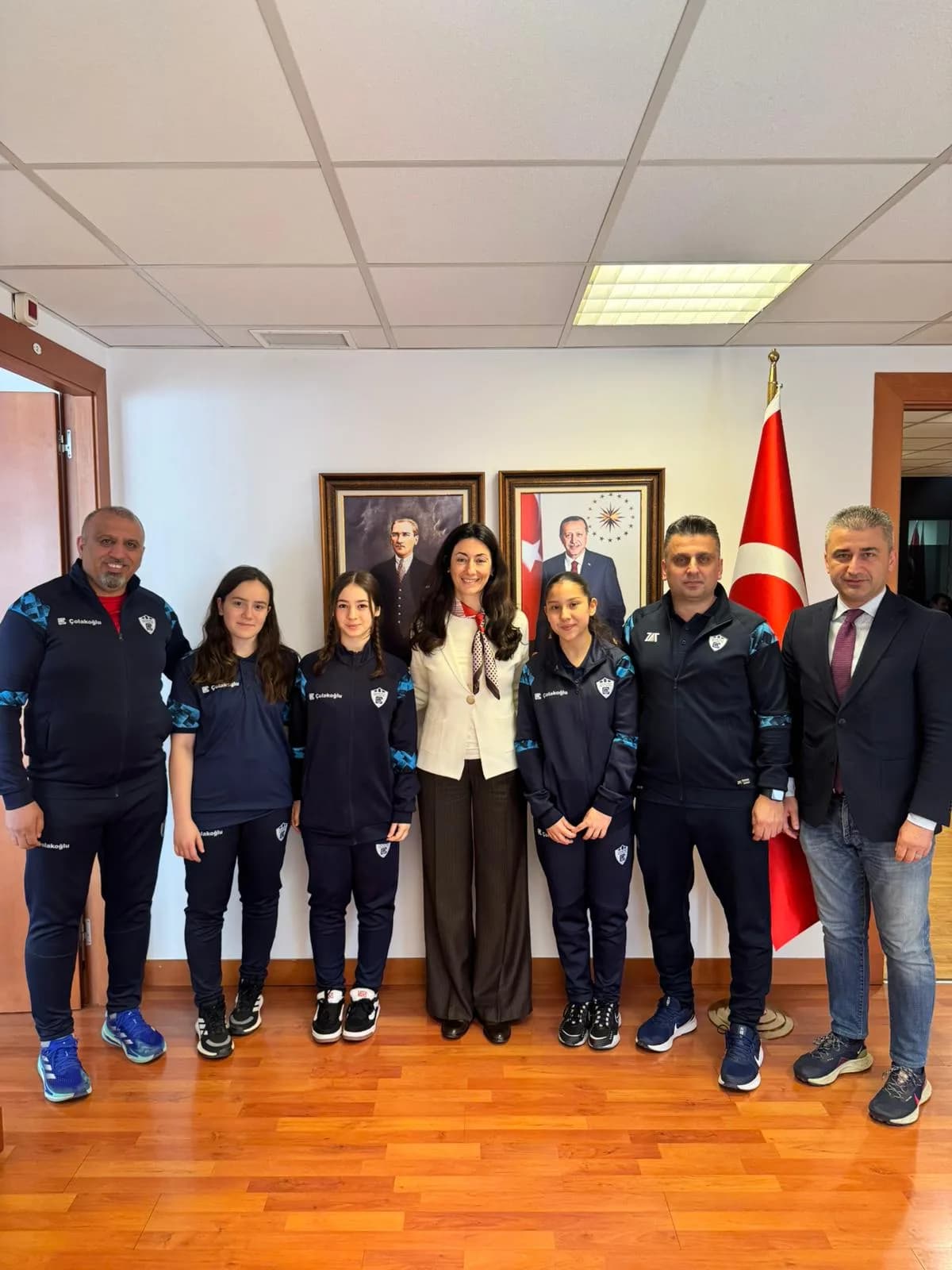 Çolakoğlu Metalurji Spor Kulübü’nden Madrid Büyükelçiliği’ne Anlamlı Ziyaret