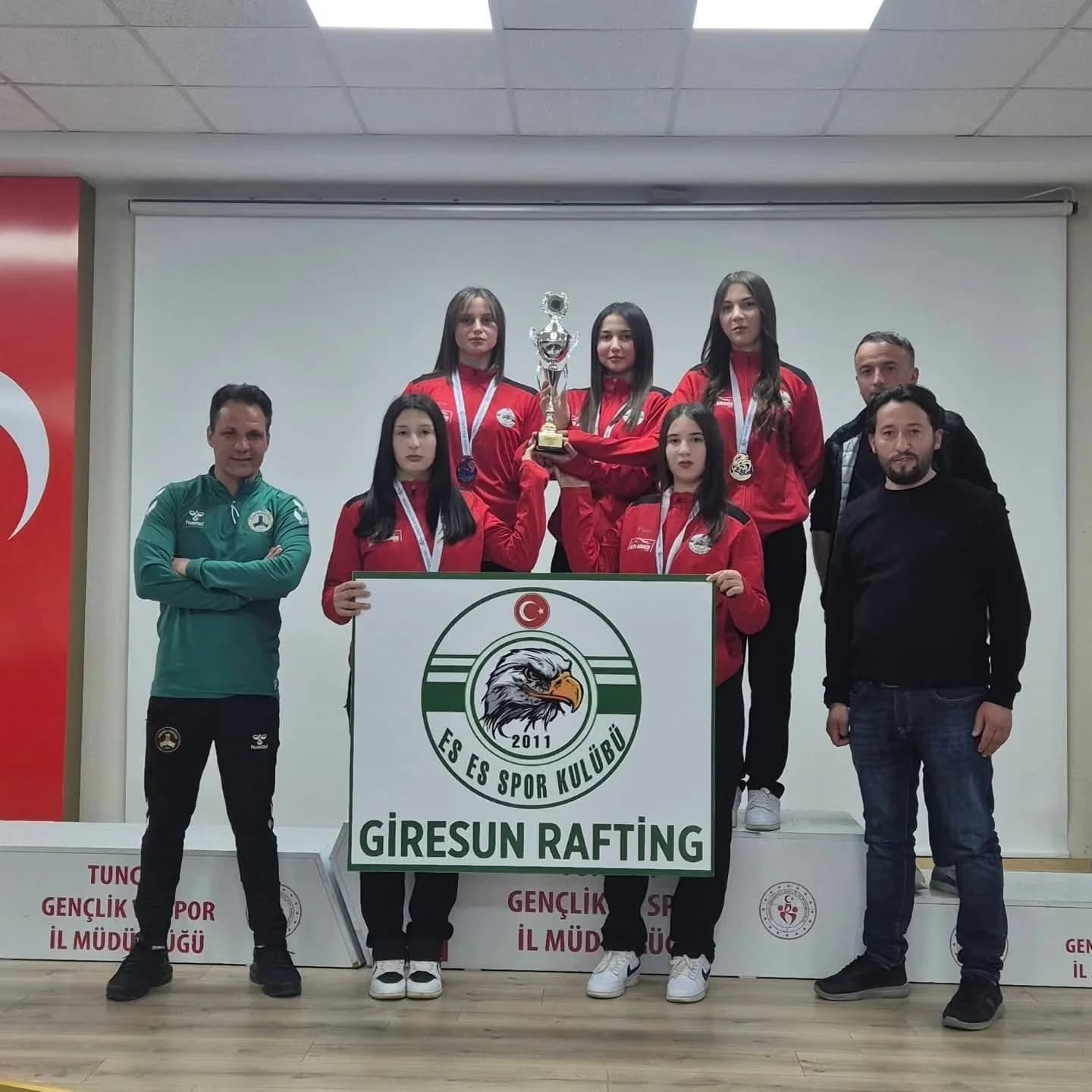 Bekle bizi Fransa! Derenin Sultanları geliyor: ES ES Spor tarih yazdı