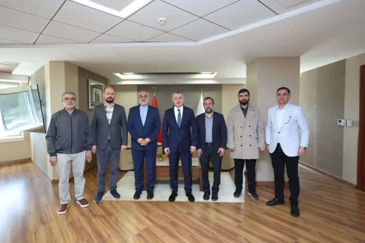Kars Ehlibeyt Alimleri Derneği'nden Kocaeli Büyükşehir'e Ziyaret
