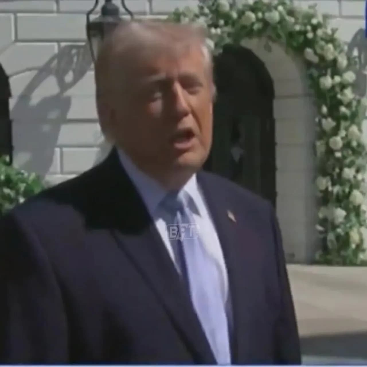 Trump'ın İran Halkına Şaşırtıcı Sözleri: Bomba Seslerini Duymak İstiyorlar