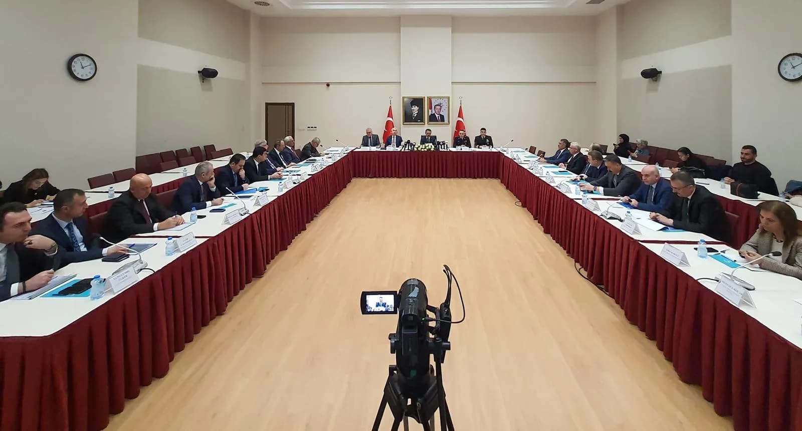 Kocaeli’de Güvenlik Zirvesi: Vali İlhami Aktaş Başkanlığında Kritik Toplantı