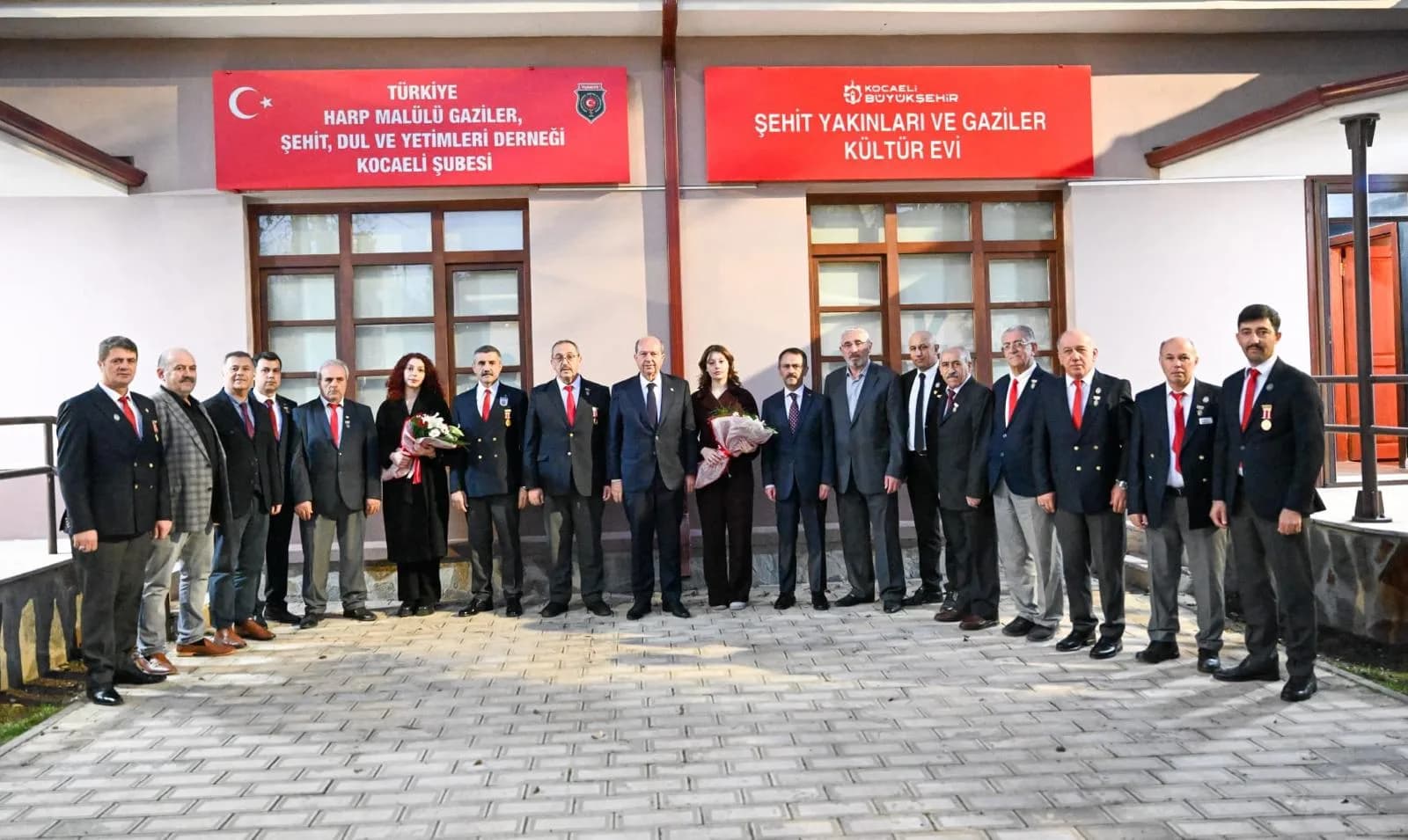 KKTC Cumhurbaşkanı Ersin Tatar Kocaeli’de: Şehit ve Gazi Derneklerine Anlamlı Ziyaret