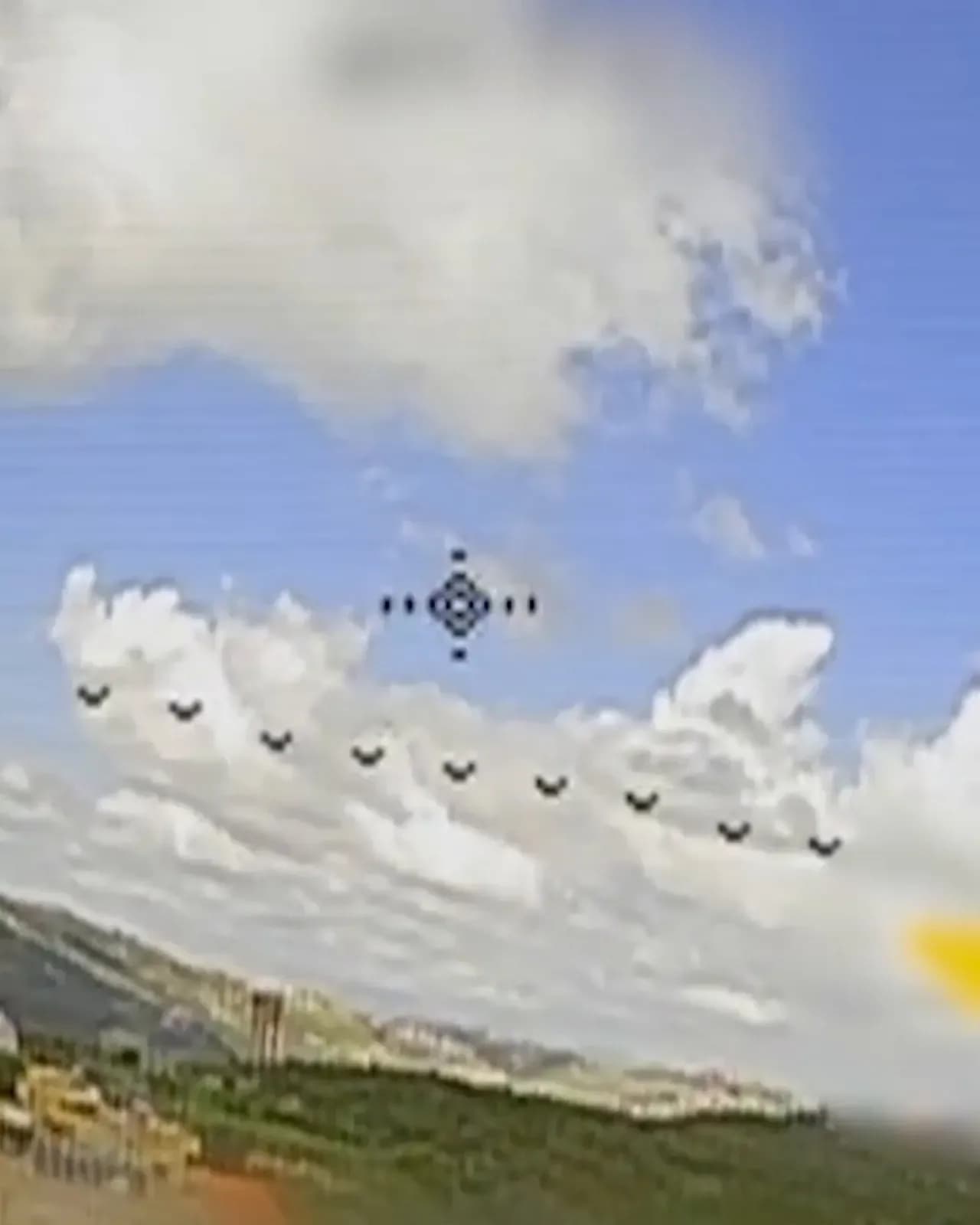 Hizbullah'ın Lübnan'daki İsrail Araçlarına Kamikaze İHA Saldırısı