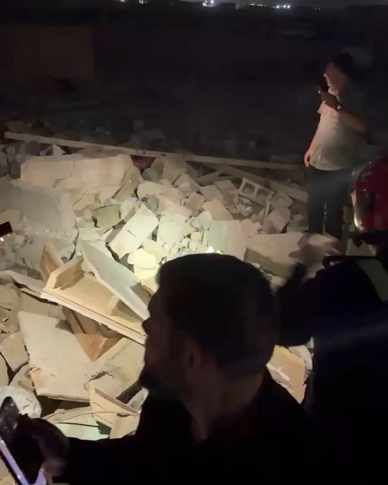 Basra'da Hava Saldırısı: ABD'ye Ait Unsur İddiası