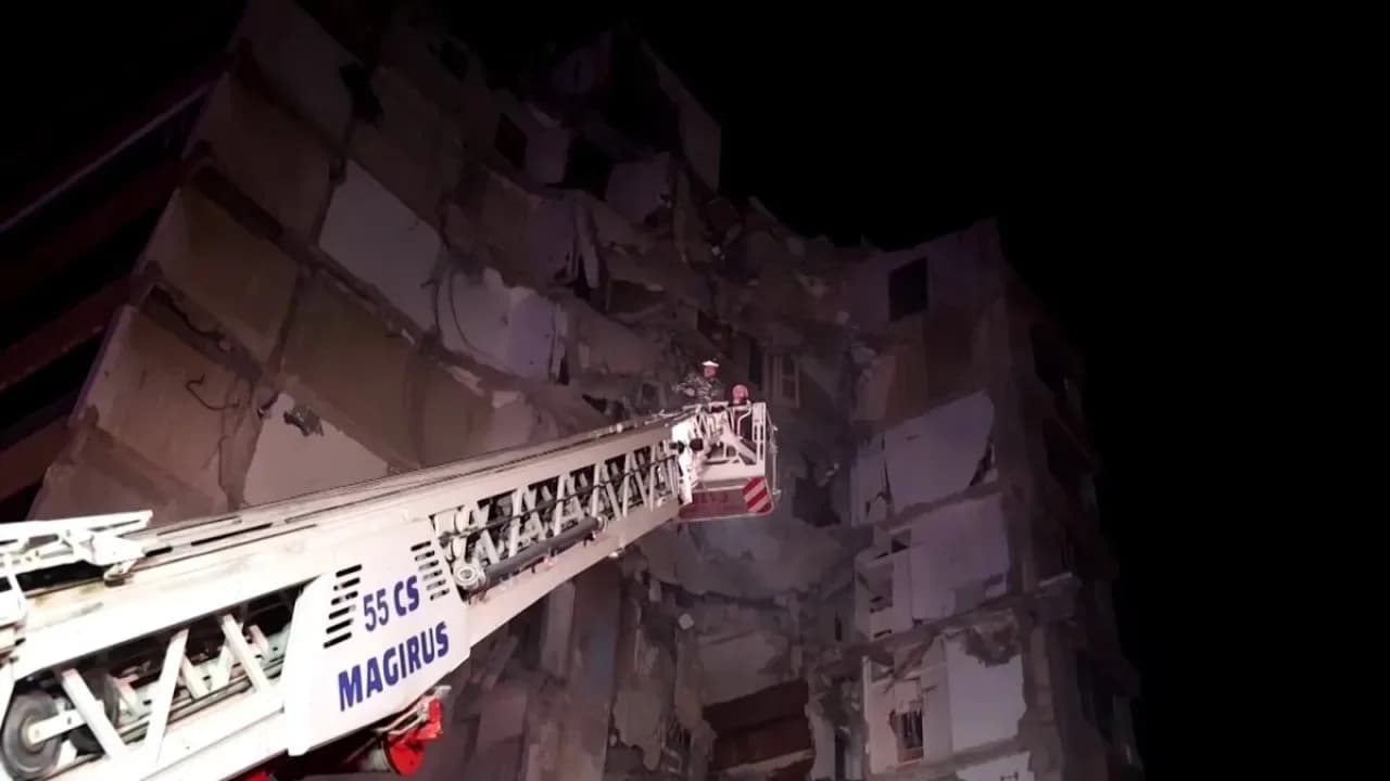 İsrail'in Lübnan Saldırıları: 254 Ölü, Beyrut'ta Kurtarma Çalışmaları Devam Ediyor