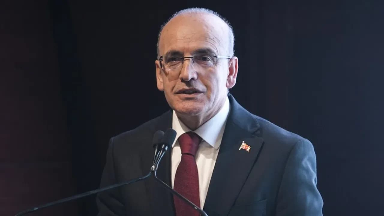 Şimşek: Eşel Mobil Yakıt Fiyatlarını Düşürdü, İstanbul Finans Merkezi Hedefi