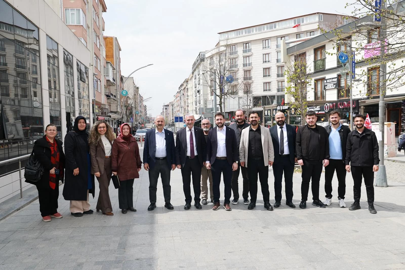 5 başkan sahada: Şehit Numan Dede Caddesi’nde esnaf ne dedi?