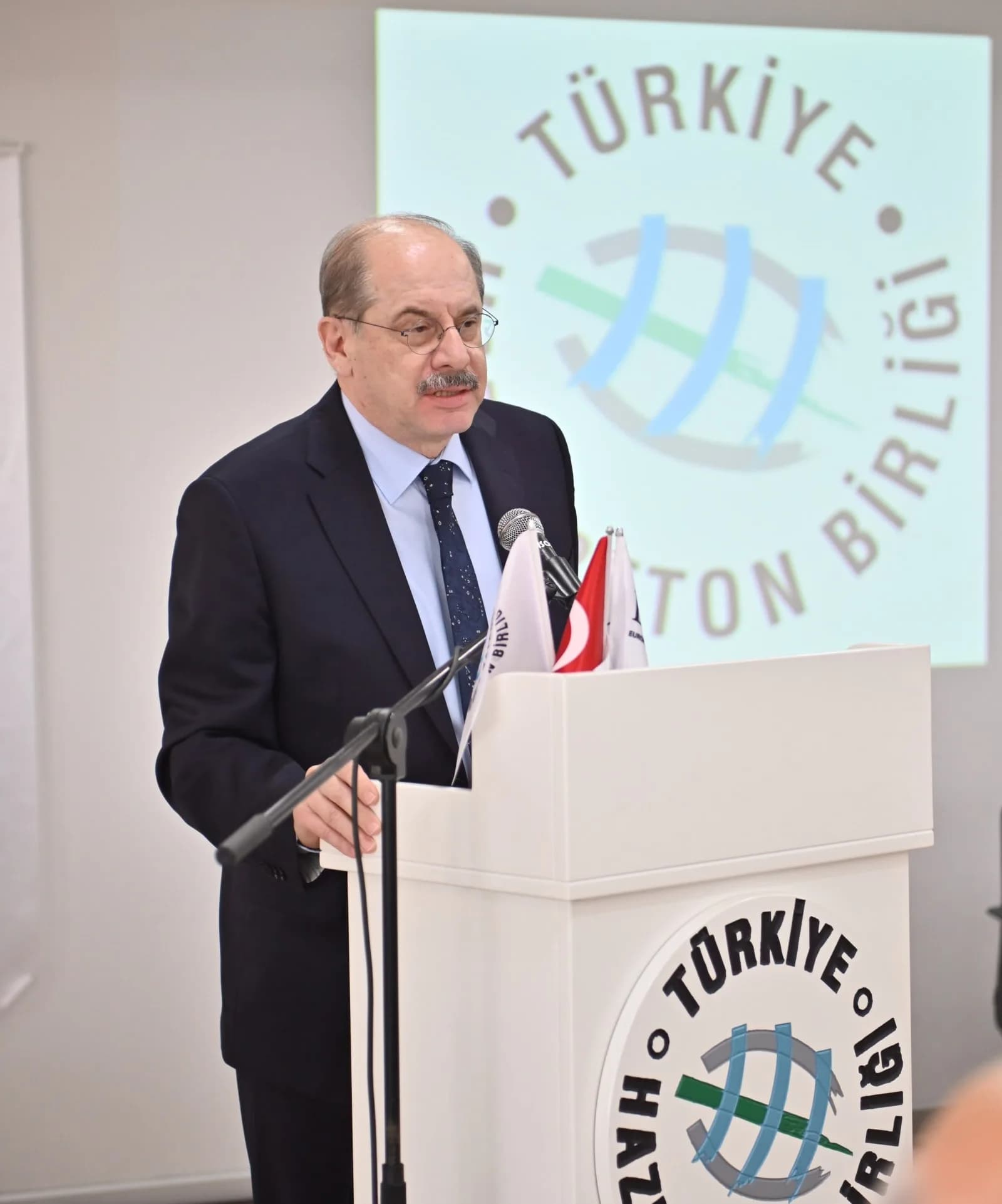 Türkiye Hazır Beton Birliği 39. Olağan Genel Kurulu Yapıldı: İnşaat Sektörü Ekonominin Lokomotifi