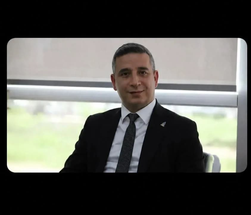 DEVA Partisi Kocaeli İl Başkanı Kadir Abbasioğlu’ndan Büyükşehir’e TİS Tepkisi: “Emekçiyi Görmeyen Hizmetin Reklamı Olmaz”