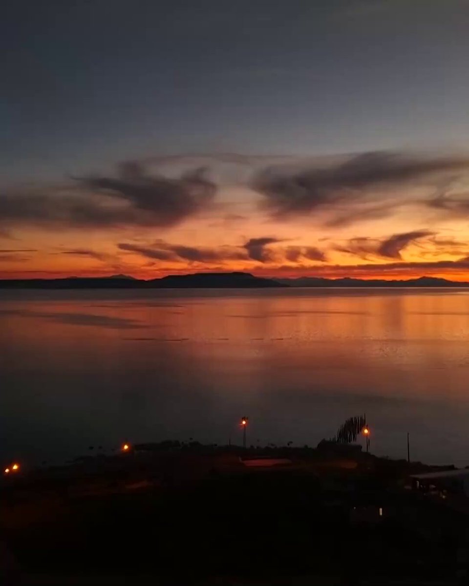 Van Gölü'nde Büyüleyen Gün Batımı Havadan Görüntülendi