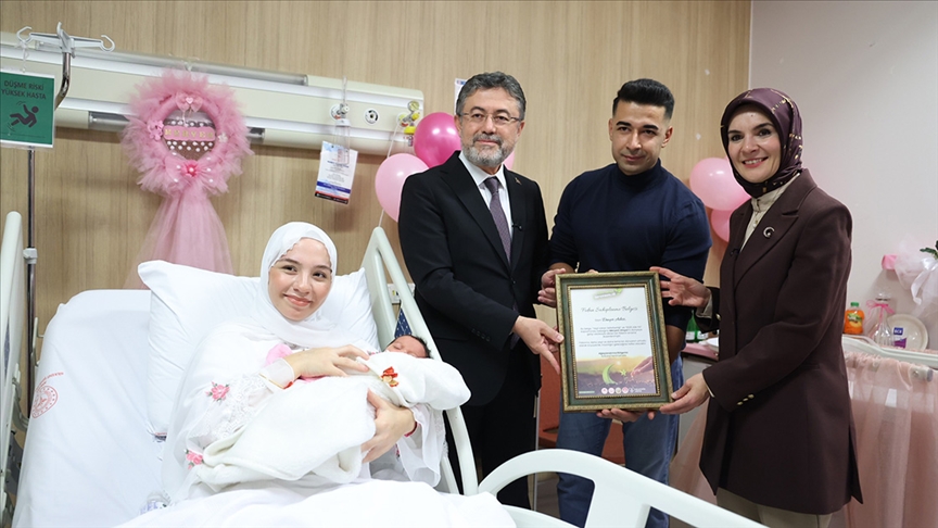 Her Yeni Doğan Bebek ve Yeni Evli Çift İçin Fidan Dikiliyor