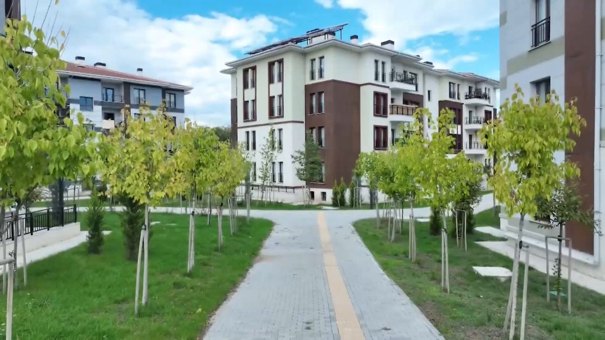 Düzce'de TOKİ'nin İlk Evim Projesi ile Yüzler Güldü