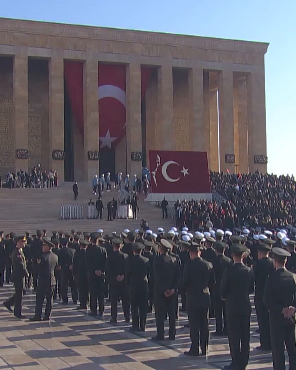 10 Kasım'da Anıtkabir, Atatürk Sevgisi ile Doldu Taştı