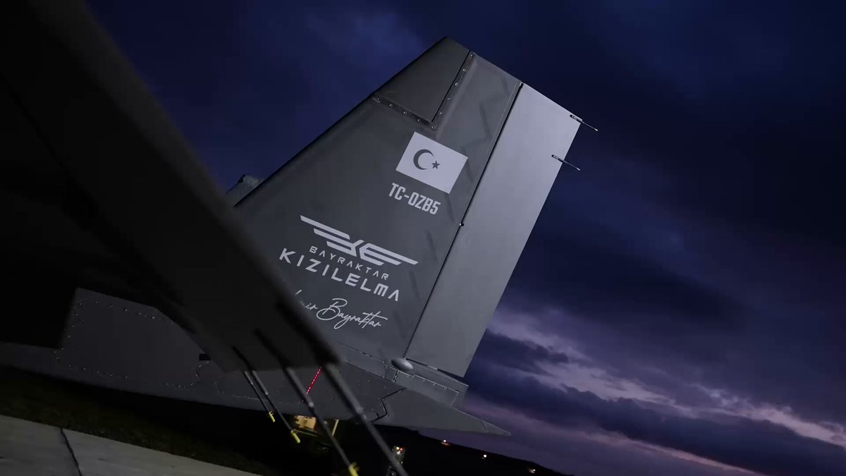 Bayraktar KIZILELMA, Milli EOTS TOYGUN ile İlk Uçuş Testini Başarıyla Tamamladı