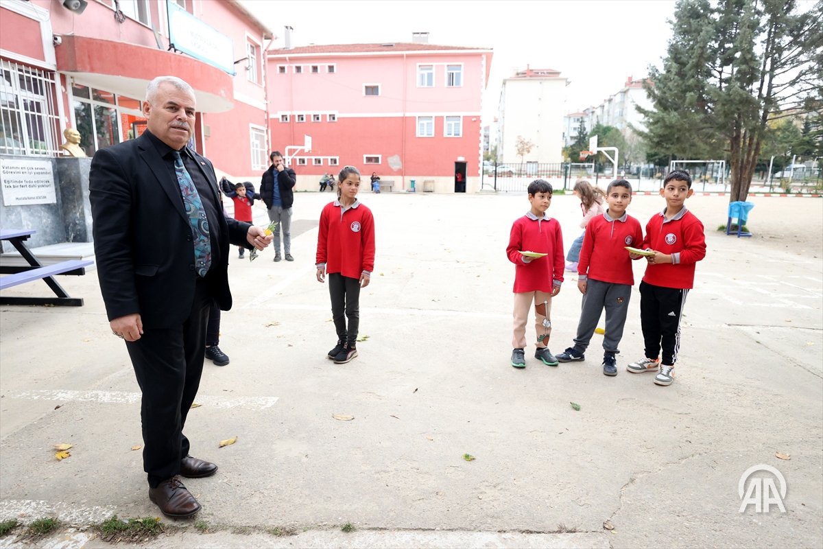 Kırklareli'nde Bir Öğretmenin Doğa Dostu Eğitim Projesi: Okulda Çiftlik