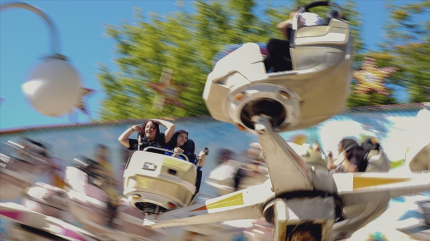 Çocuk Parklarındaki Elektrikli Oyuncaklarda Güvenlik Uyarısı: Standart Dışı Uygulamalar Tehlike Saçıyor