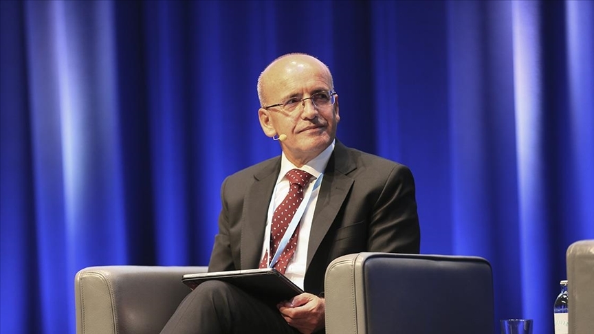 Hazine ve Maliye Bakanı Şimşek Lüksemburg'da Resmi Temaslarda