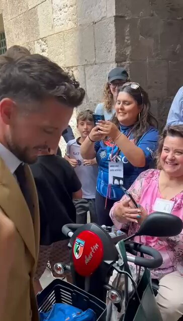 Napoli Şehri, Dries Mertens'e Fahri Vatandaşlık Verdi