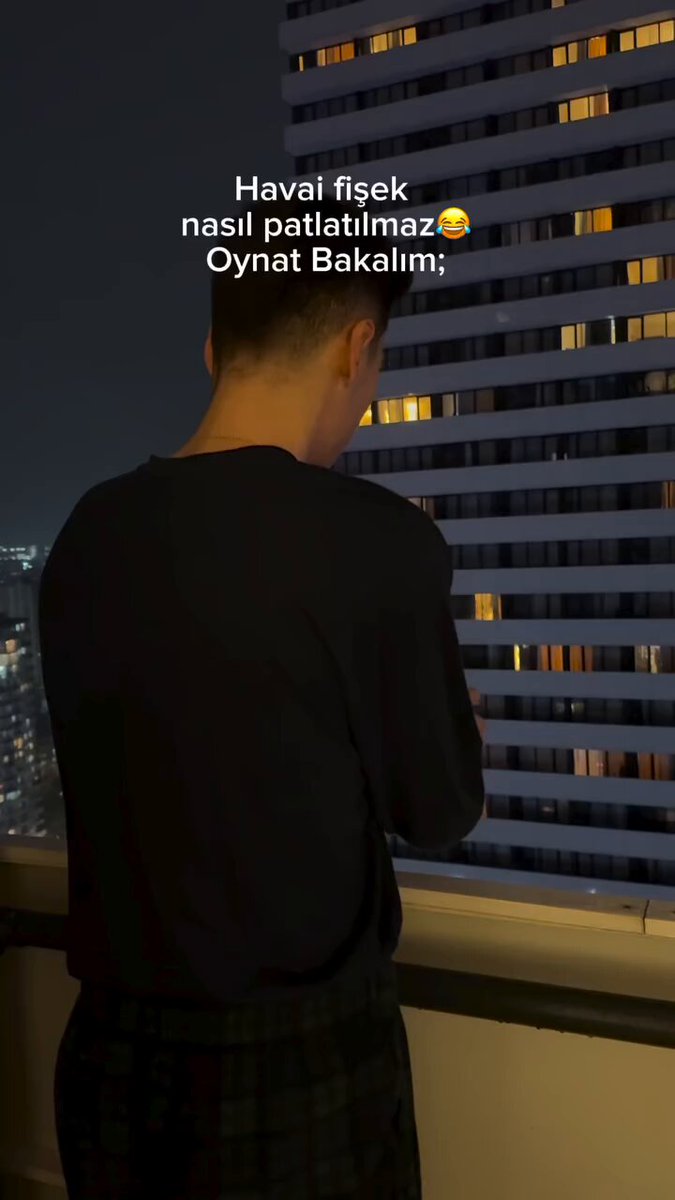 Gürcistan'da Gökdelen Arasında Havai Fişek Patlatan Türk Vatandaşı Gözaltına Alındı