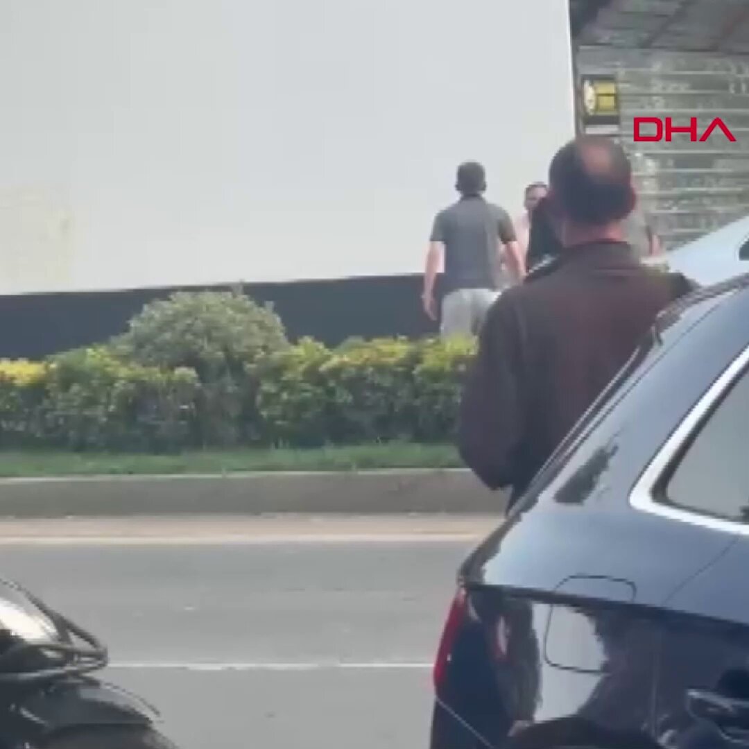 Kadıköy'de Trafik Kazası Sonrası Saldırı ve Tehdit Olayı