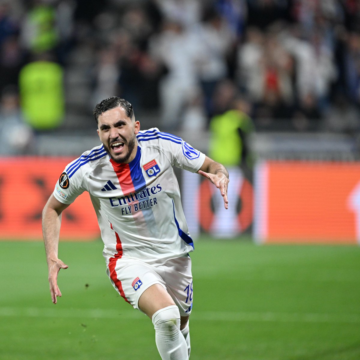 Manchester City, Rayan Cherki'yi 40 Milyon Euro'ya Kadrosuna Dahil Ettiler