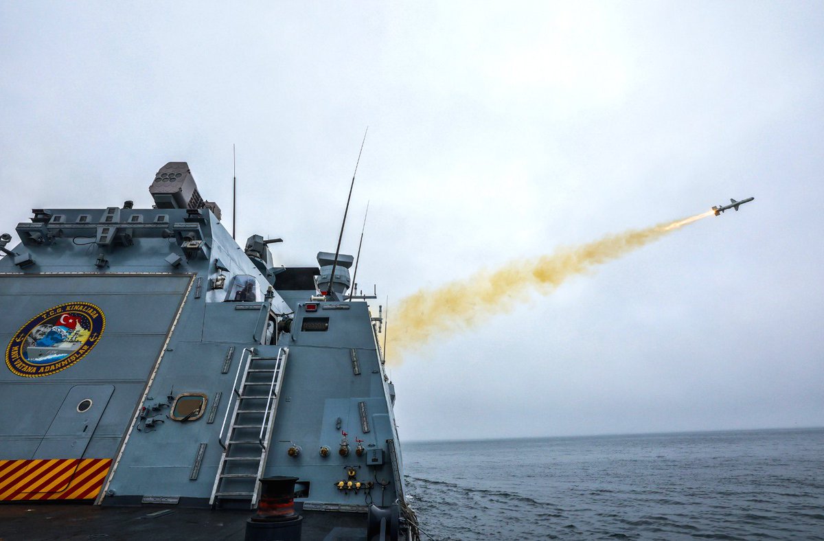 Türk Deniz Kuvvetleri'nin ATMACA Füzesi ile Dikkat Çeken Atış Testi