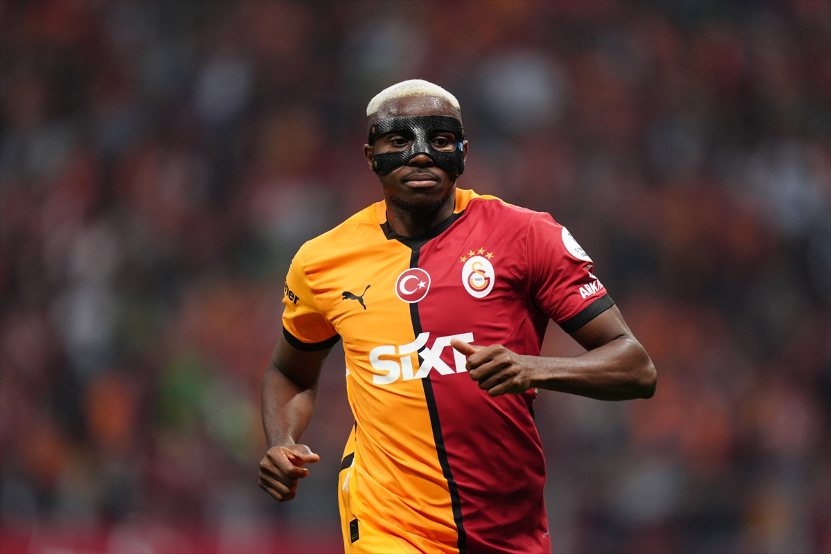 Galatasaray, Osimhen Bonservisi İçin Taksitlendirme Seçeneği Sunuyor