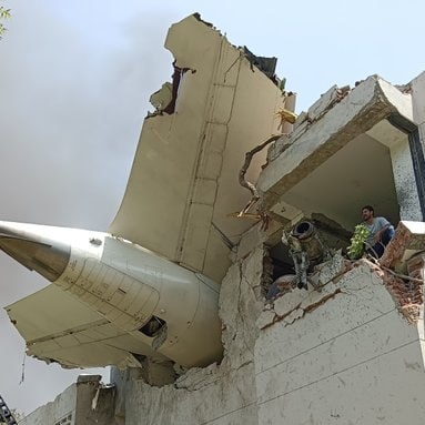 Hindistan'da Uçak Kazası: 204 Kişinin Ölümüyle Sonuçlandı