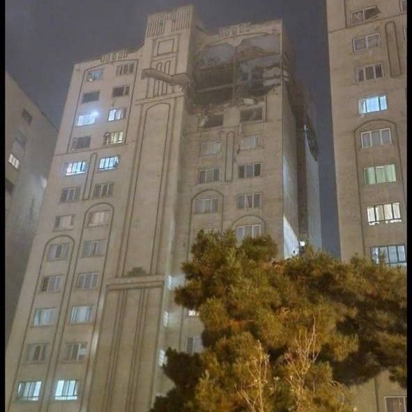 İsrail Saldırısında Öldürülen İranlı Komutanların Evleri Vahşet Manzarası Gösteriyor