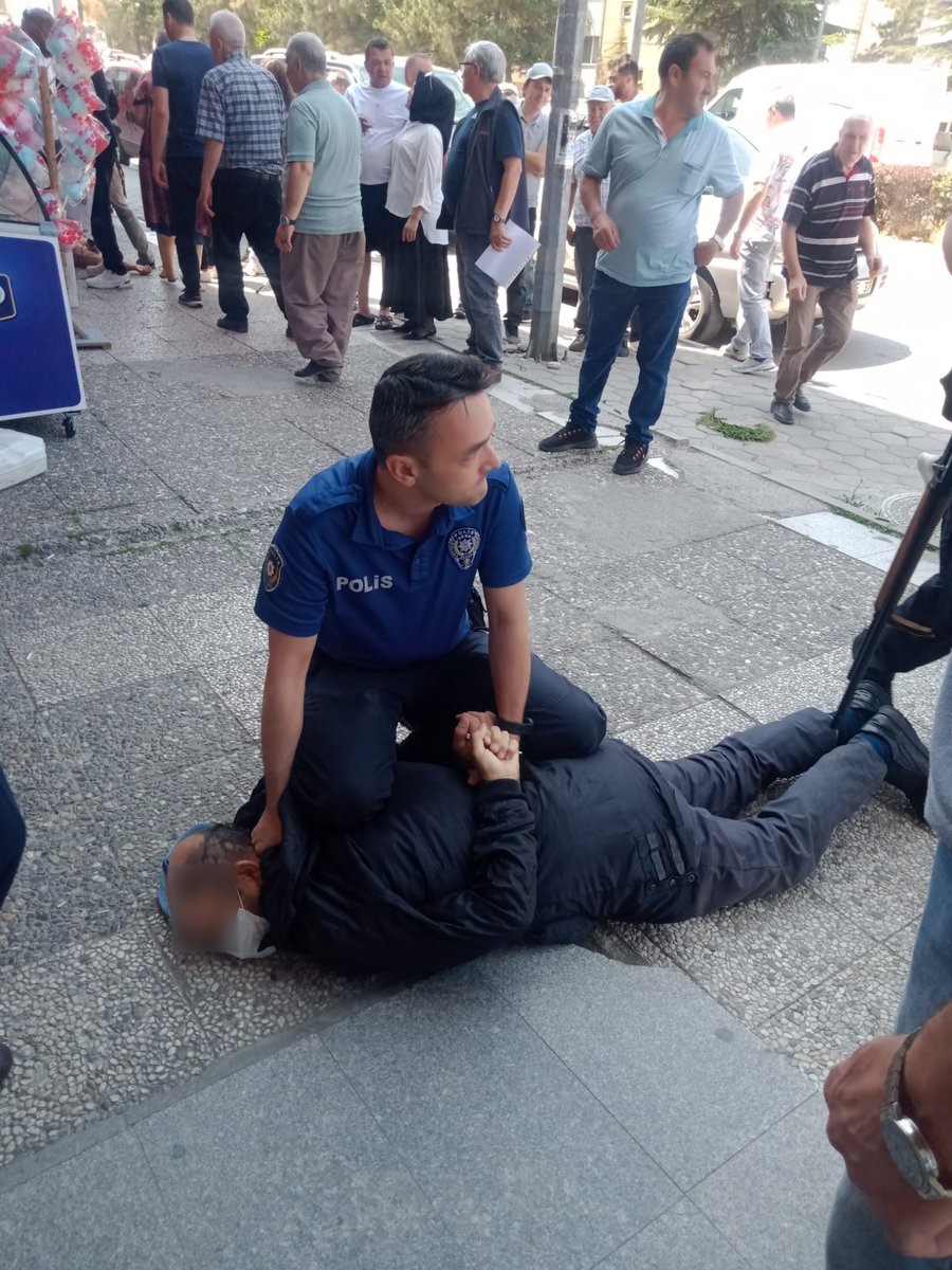 Eskişehir'de Kredi Başvurusu Reddedilen Kişi Bankayı Pompalı Tüfekle Bastı