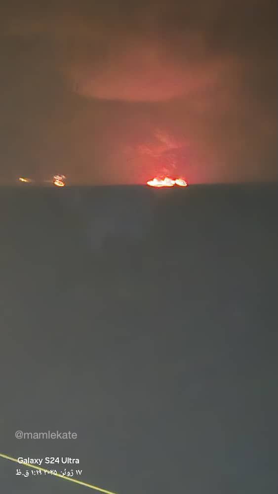 Umman Körfezi'nde Hürmüz Boğazı Yakınlarında Gemilerde Yangın