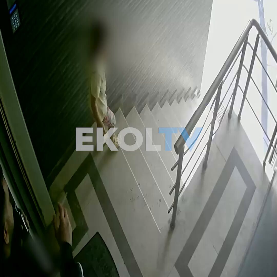 İstanbul Eyüpsultan'da Şiddet: Baba Kamerada Kızına Şiddet Uygularken Görüntülendi