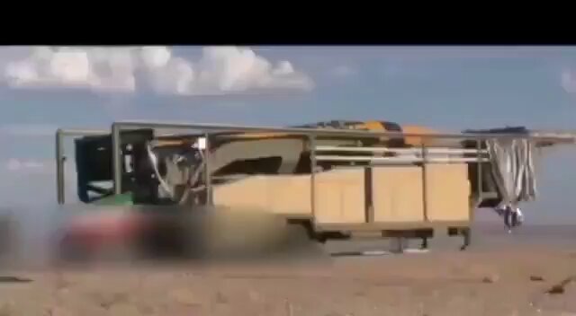 İran, İsrail'e İlk Kez Hayber Füzesiyle Saldırdı