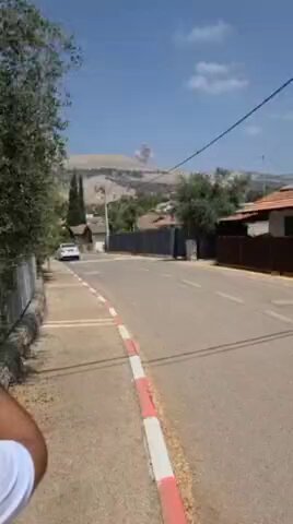 İran Füzesi İsrail Askeri Üssünü Vurdu: Son Dakika Gelişmesi