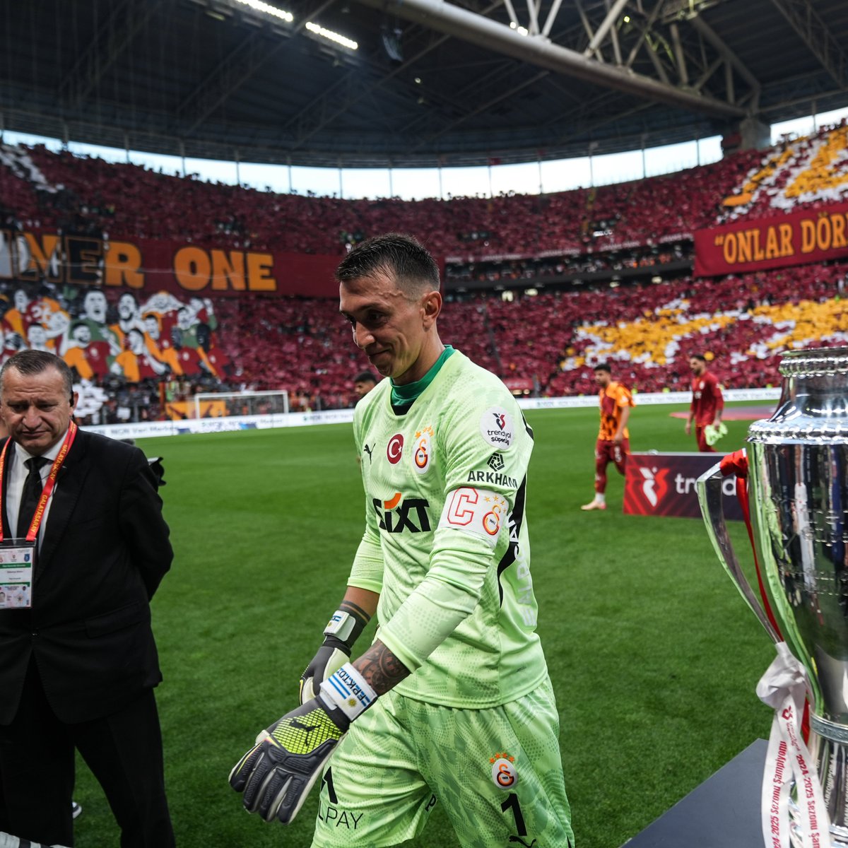 Fernando Muslera: 